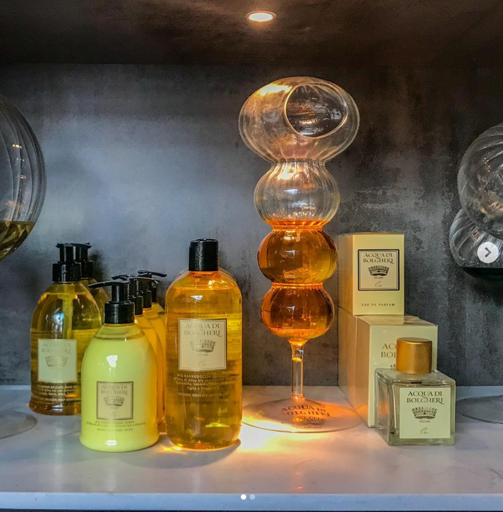 アクアディボルゲリ ゴールド オーガニック デリケート シャワージェル