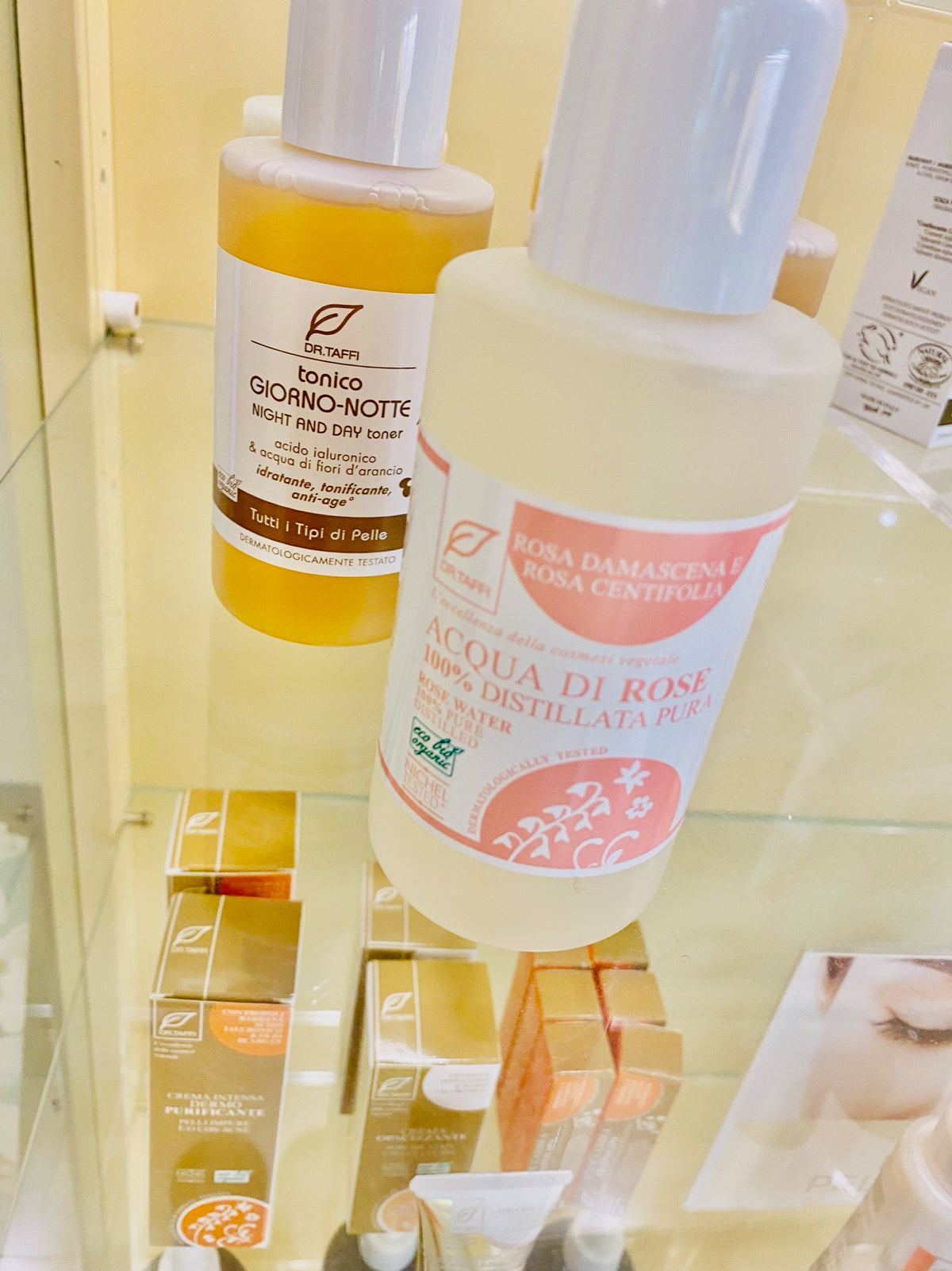 ジョヴィネッツァ プロフォンダ デイナイト オーガニック　フェイストナー 200ml